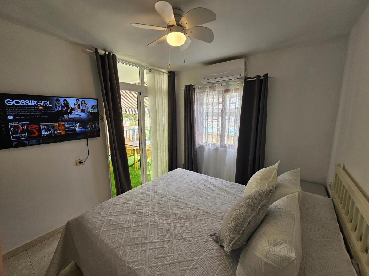 Fayser 108 Beachfront With Direct Pool Access From Terrace アロナ エクステリア 写真
