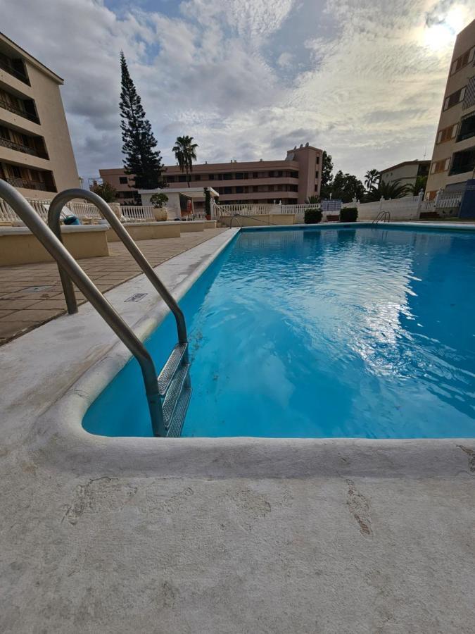 Fayser 108 Beachfront With Direct Pool Access From Terrace アロナ エクステリア 写真
