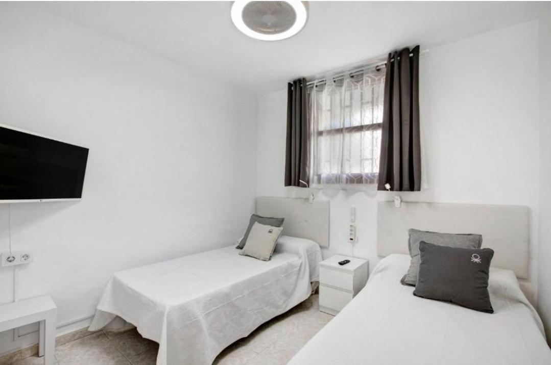 Fayser 108 Beachfront With Direct Pool Access From Terrace アロナ エクステリア 写真
