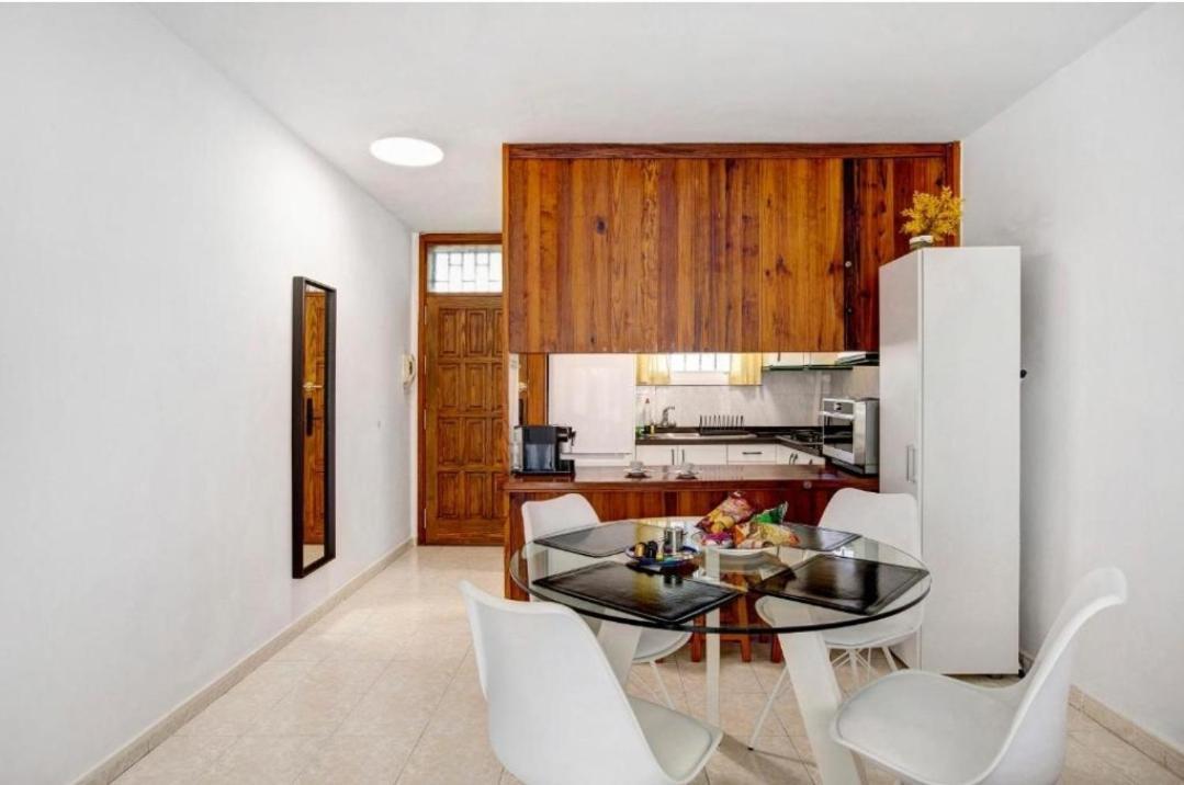 Fayser 108 Beachfront With Direct Pool Access From Terrace アロナ エクステリア 写真