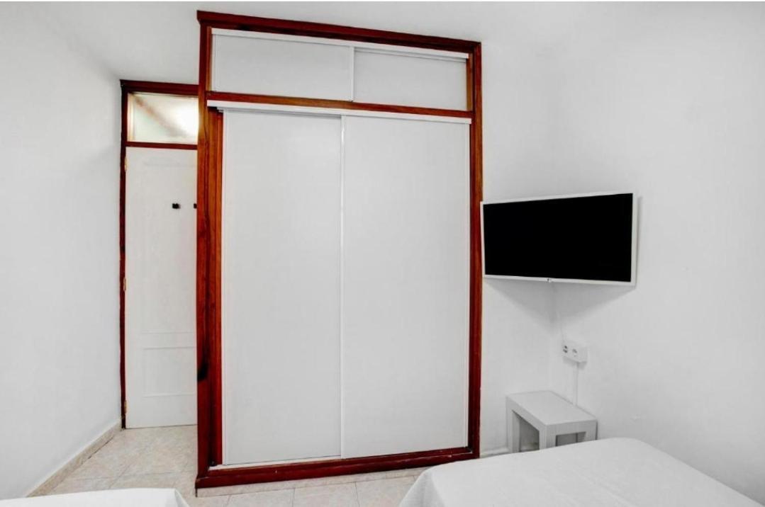 Fayser 108 Beachfront With Direct Pool Access From Terrace アロナ エクステリア 写真
